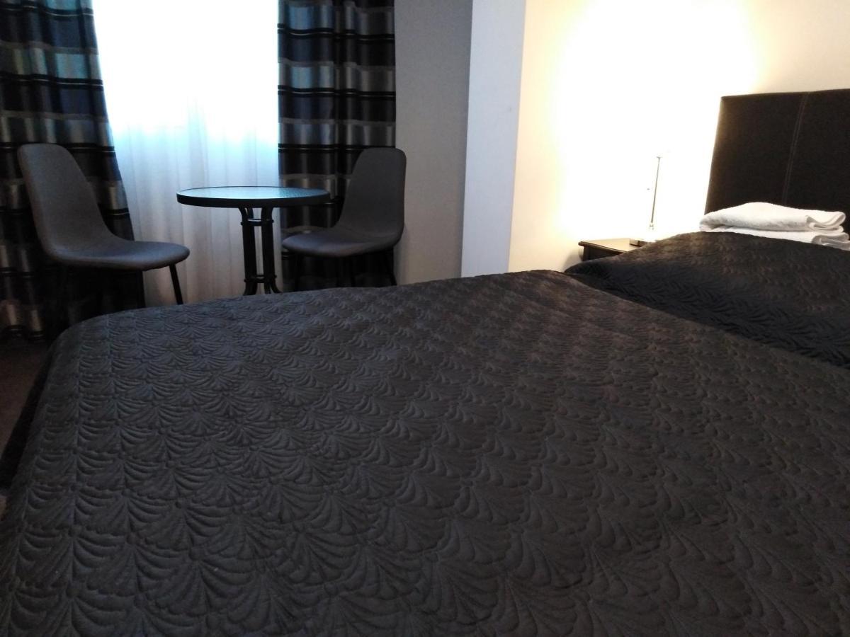 Filsdeger Haz - Central Rooms & Apartmans Buitenkant foto