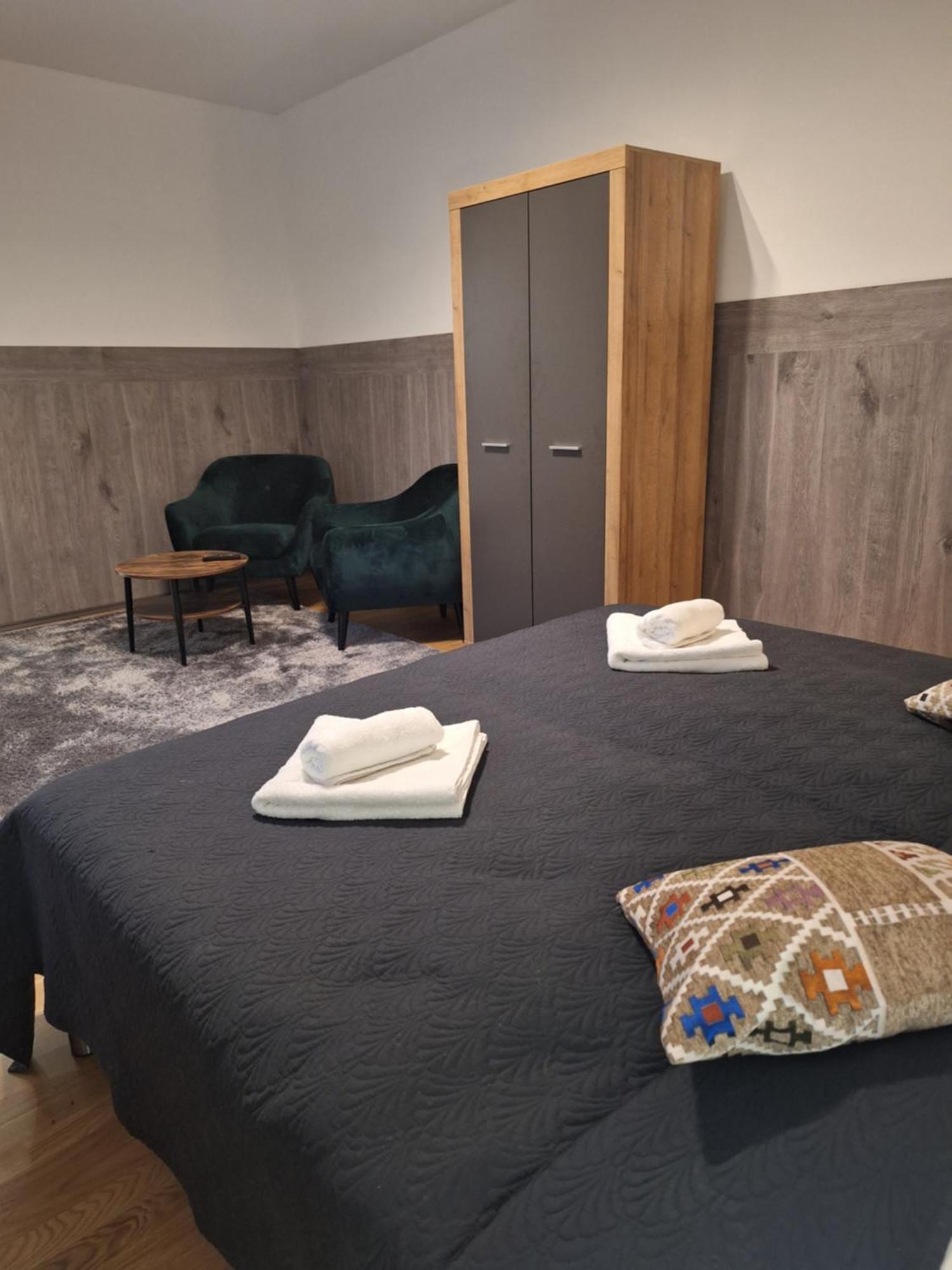 Filsdeger Haz - Central Rooms & Apartmans Buitenkant foto